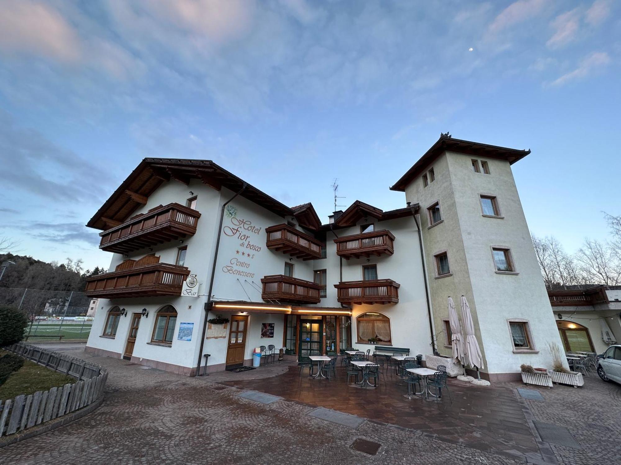 Hotel Fior Di Bosco Giovo Exterior foto